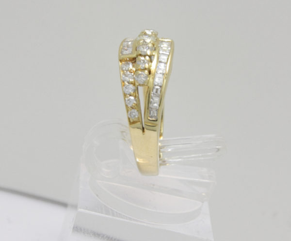 Gouden ring met diamant