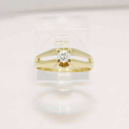 Gouden ring met diamant