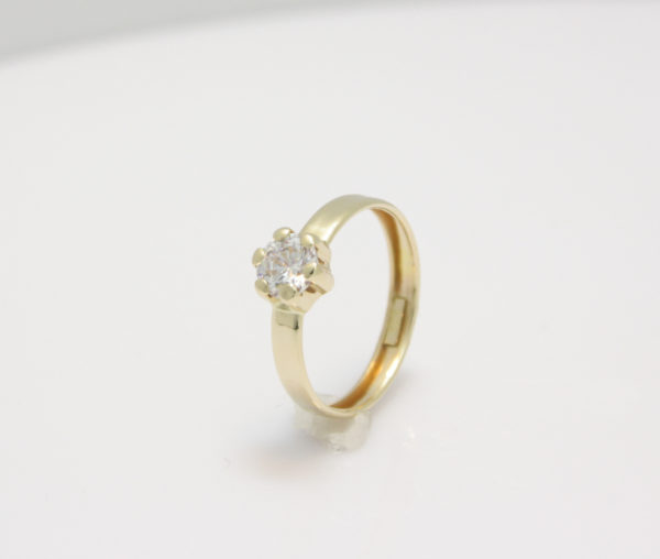 Gouden solitair ring met zirkonia