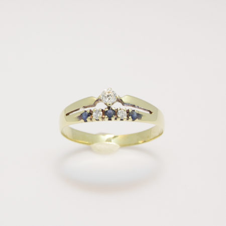Gouden ring met zirkonia en saffier
