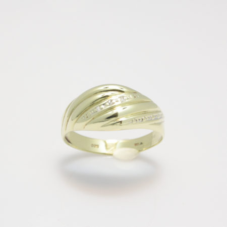 Gouden ring met diamant