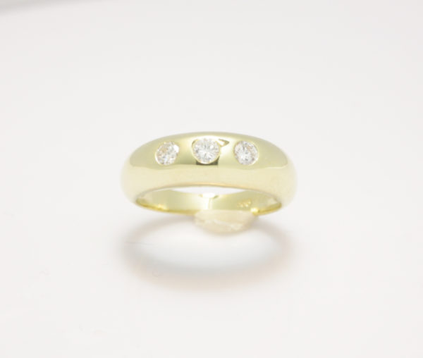 Gouden ring met diamant