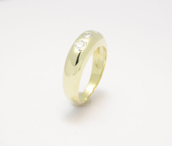 Gouden ring met diamant