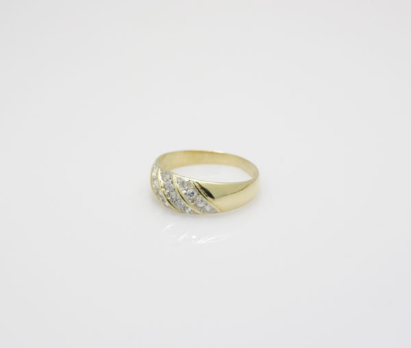 Gouden ring met zirkonia