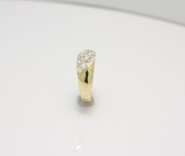 Gouden ring met zirkonia