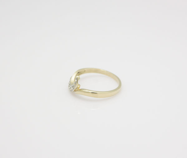 Gouden fantasie ring met diamant