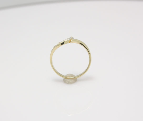 Gouden fantasie ring met diamant