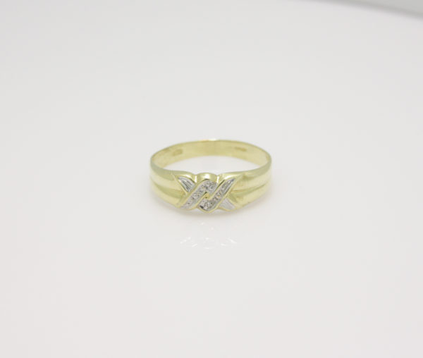Gouden ring met diamant
