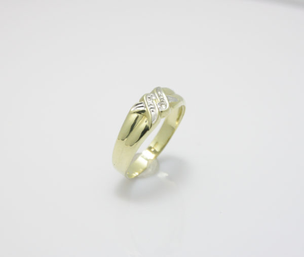 Gouden ring met diamant
