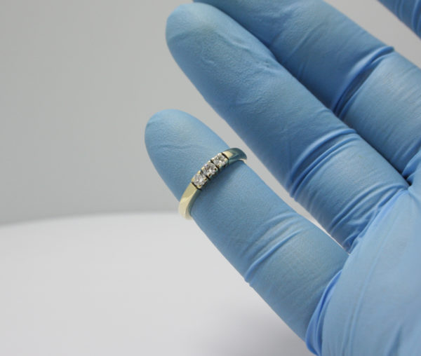 Gouden alliance ring met diamant