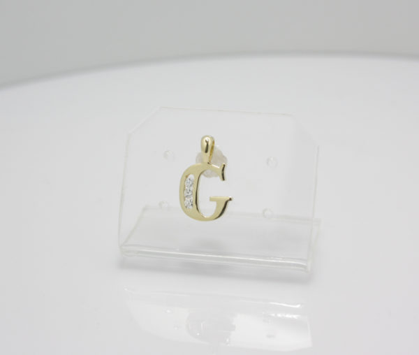 Gouden hanger letter G met zirkonia