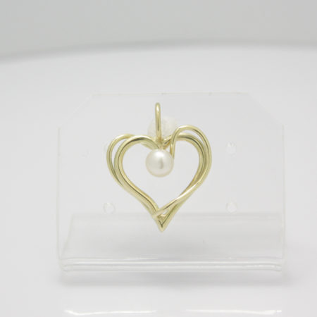 Gouden hanger hart met een parel