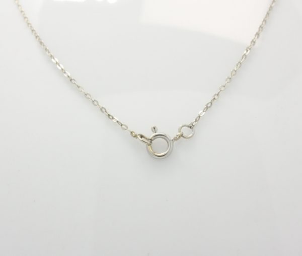 Wit gouden ketting en hanger klaverblad met diamant